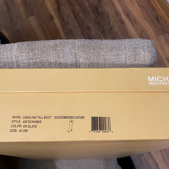 GORGEOUS MICHEAL KORS BOOTS size 8.5 - Picture 10 of 11